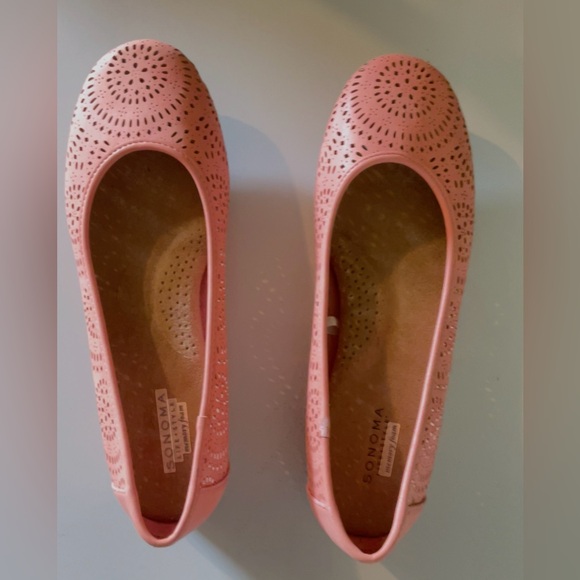 Sonoma Life+Style, memory foam peach flats, size 7M - Picture 3 of 4